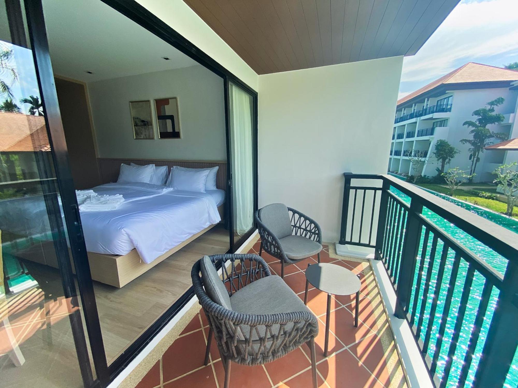Estella Phuket Mai Khao Beach Resort Экстерьер фото