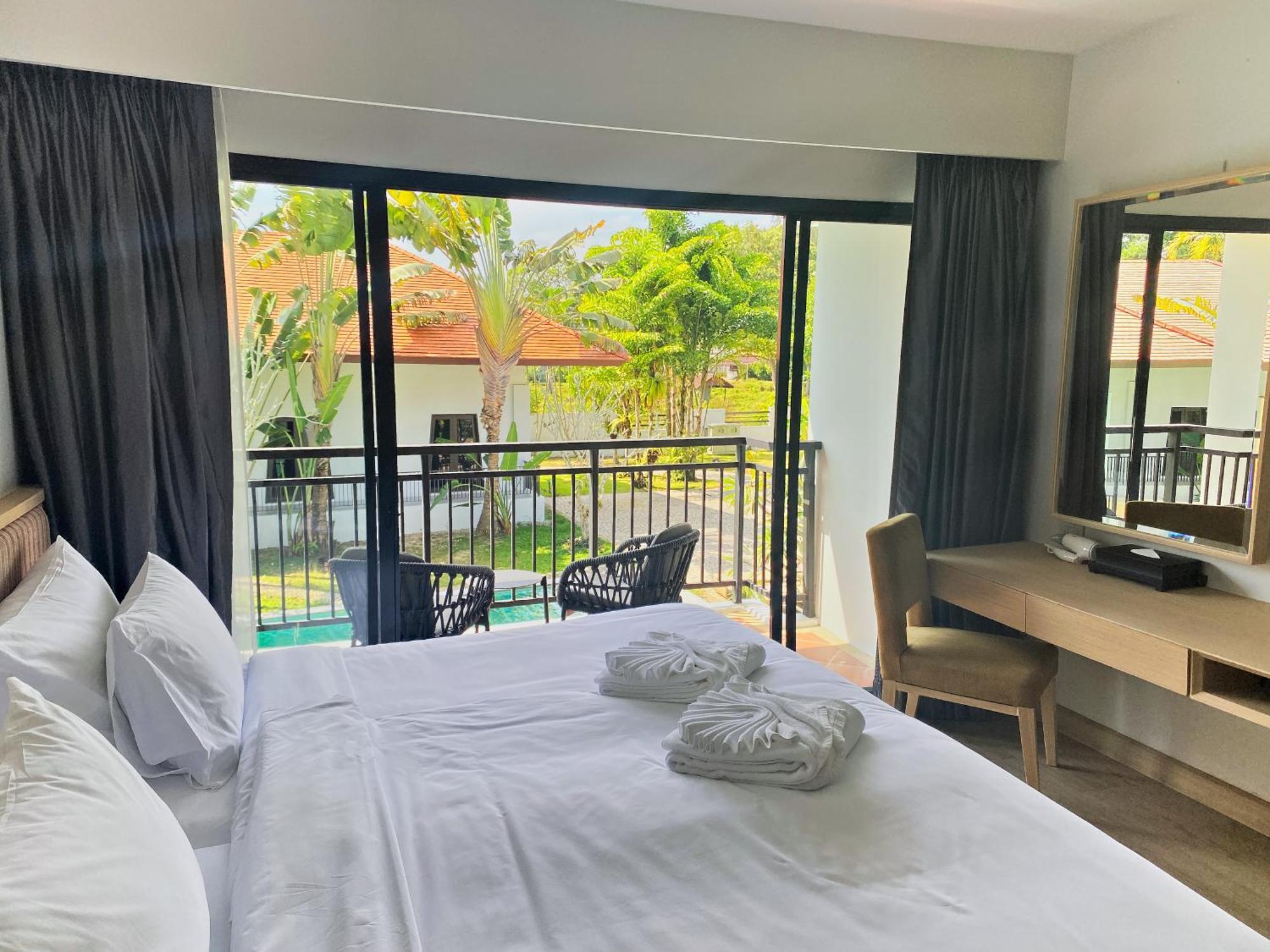 Estella Phuket Mai Khao Beach Resort Экстерьер фото