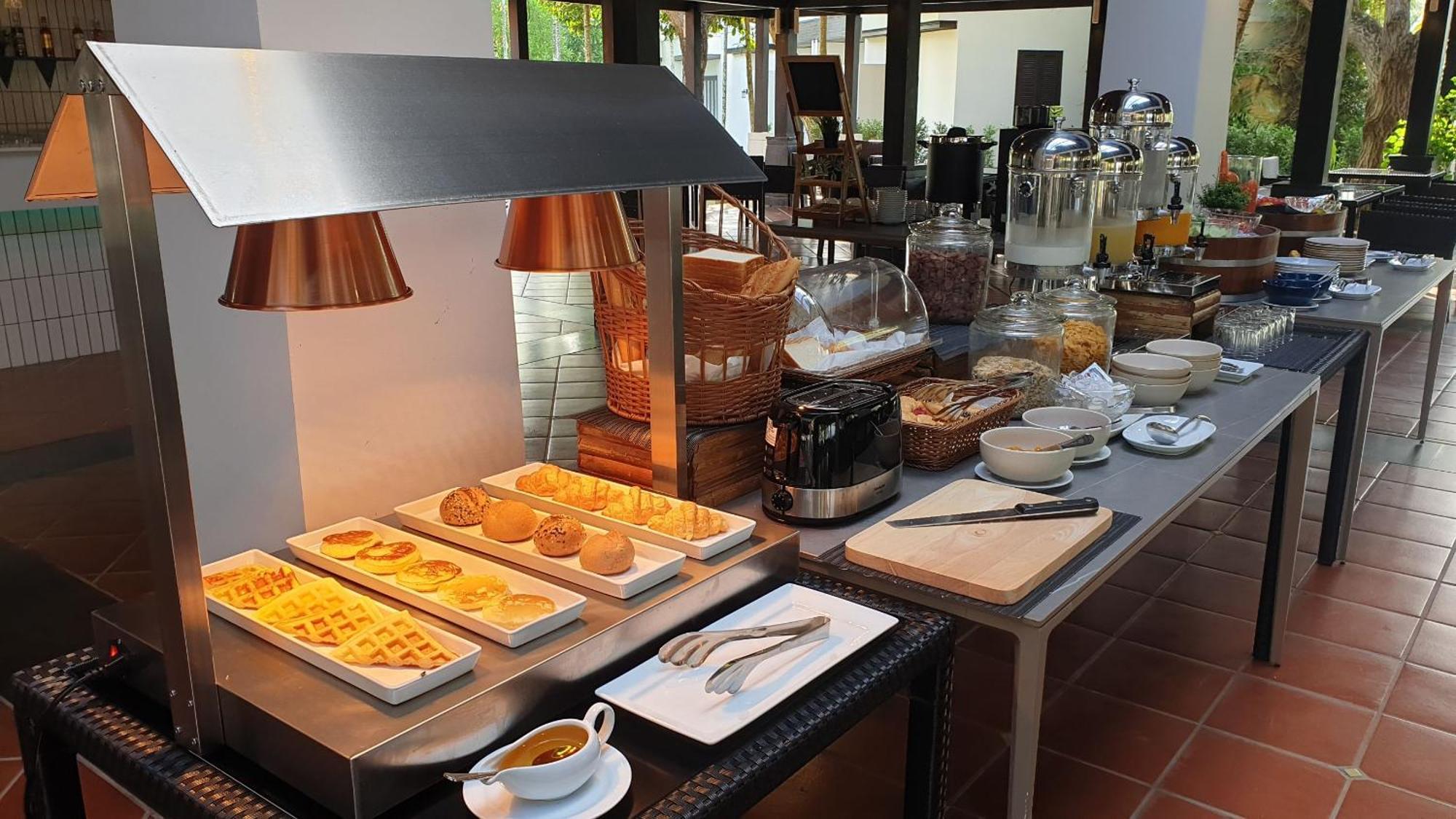 Estella Phuket Mai Khao Beach Resort Экстерьер фото