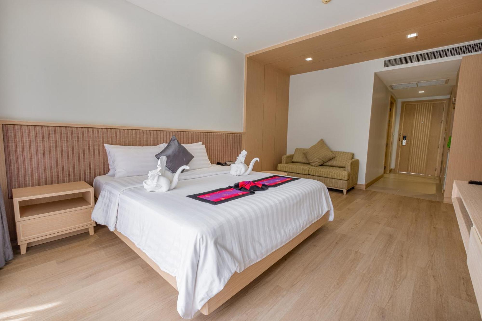 Estella Phuket Mai Khao Beach Resort Экстерьер фото